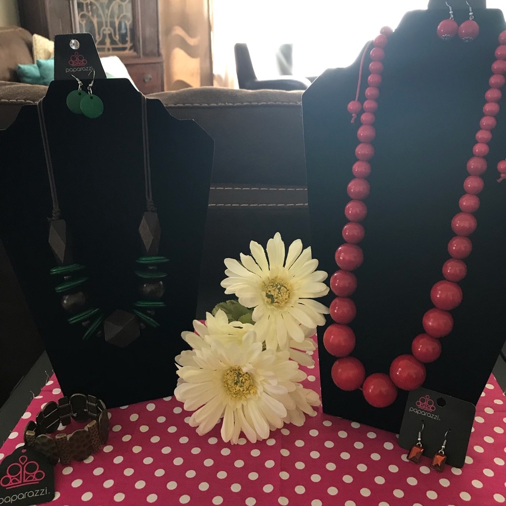New!!!!! Two Necklace Sets with Earrings